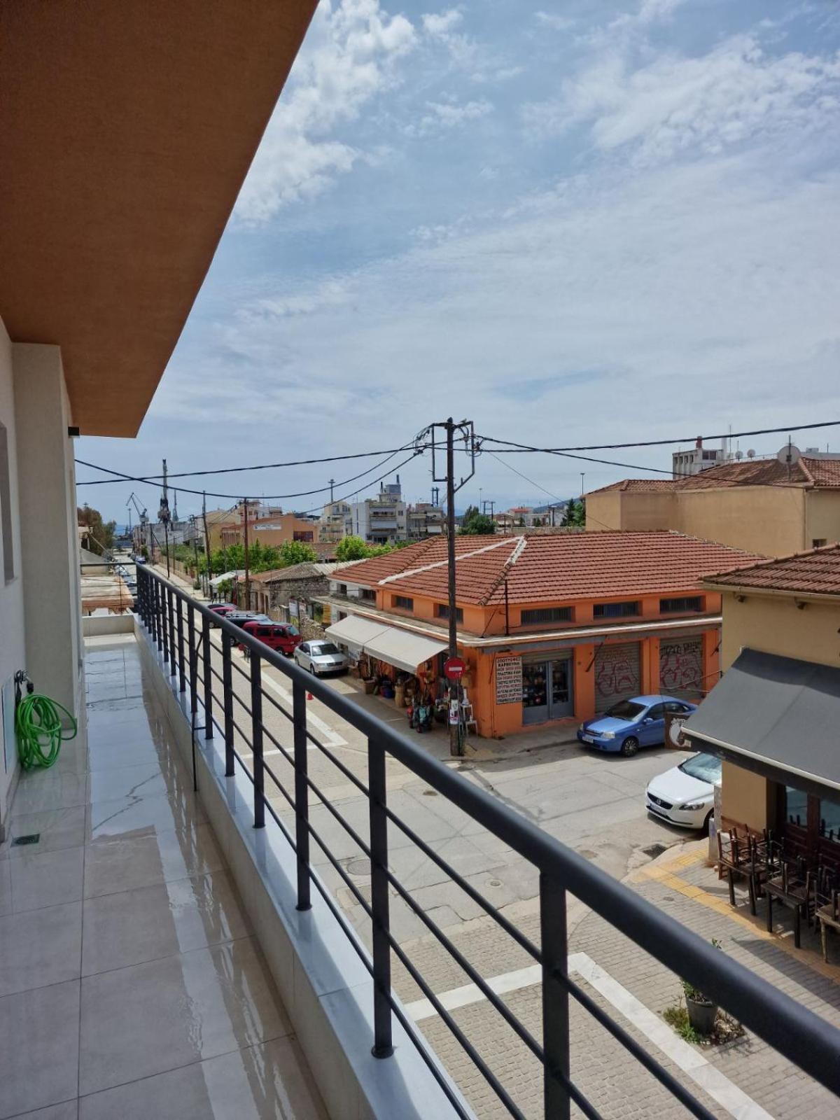 Naturia Katoikia Volos Buitenkant foto